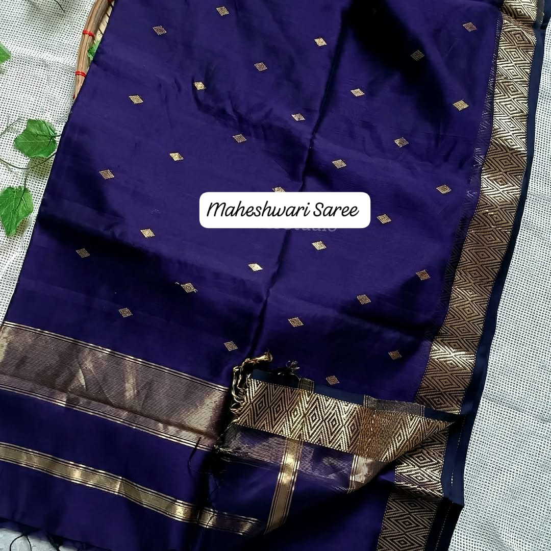 Nayanthara purple saree