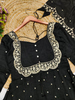 Vichithra gown