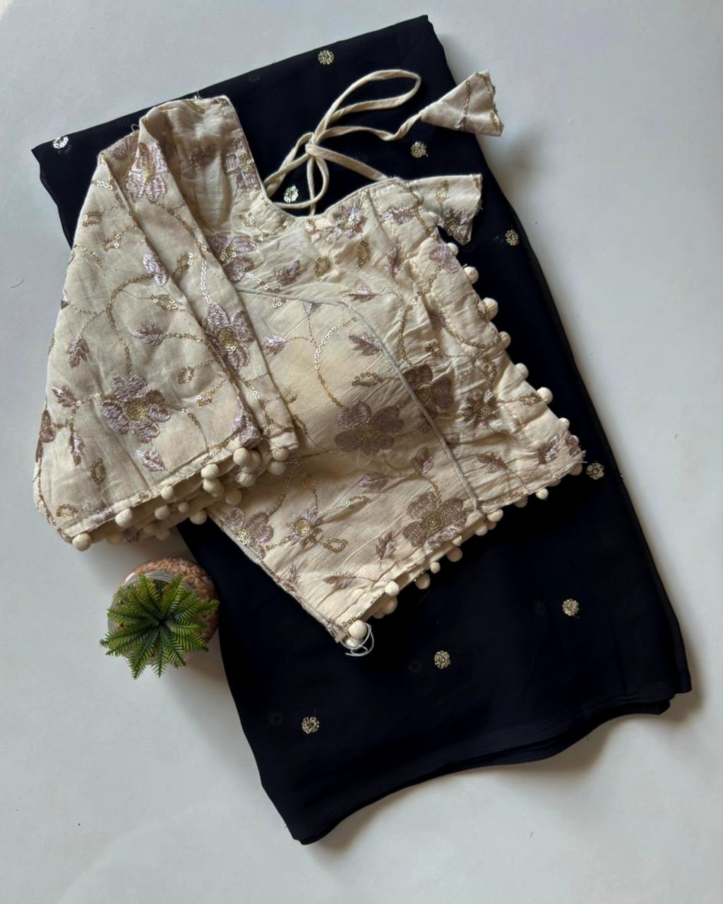 Pavi saree + stitch blouse