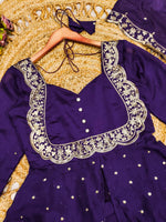 Vichithra gown