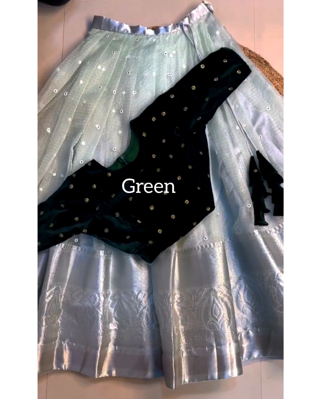 Skirt + top green