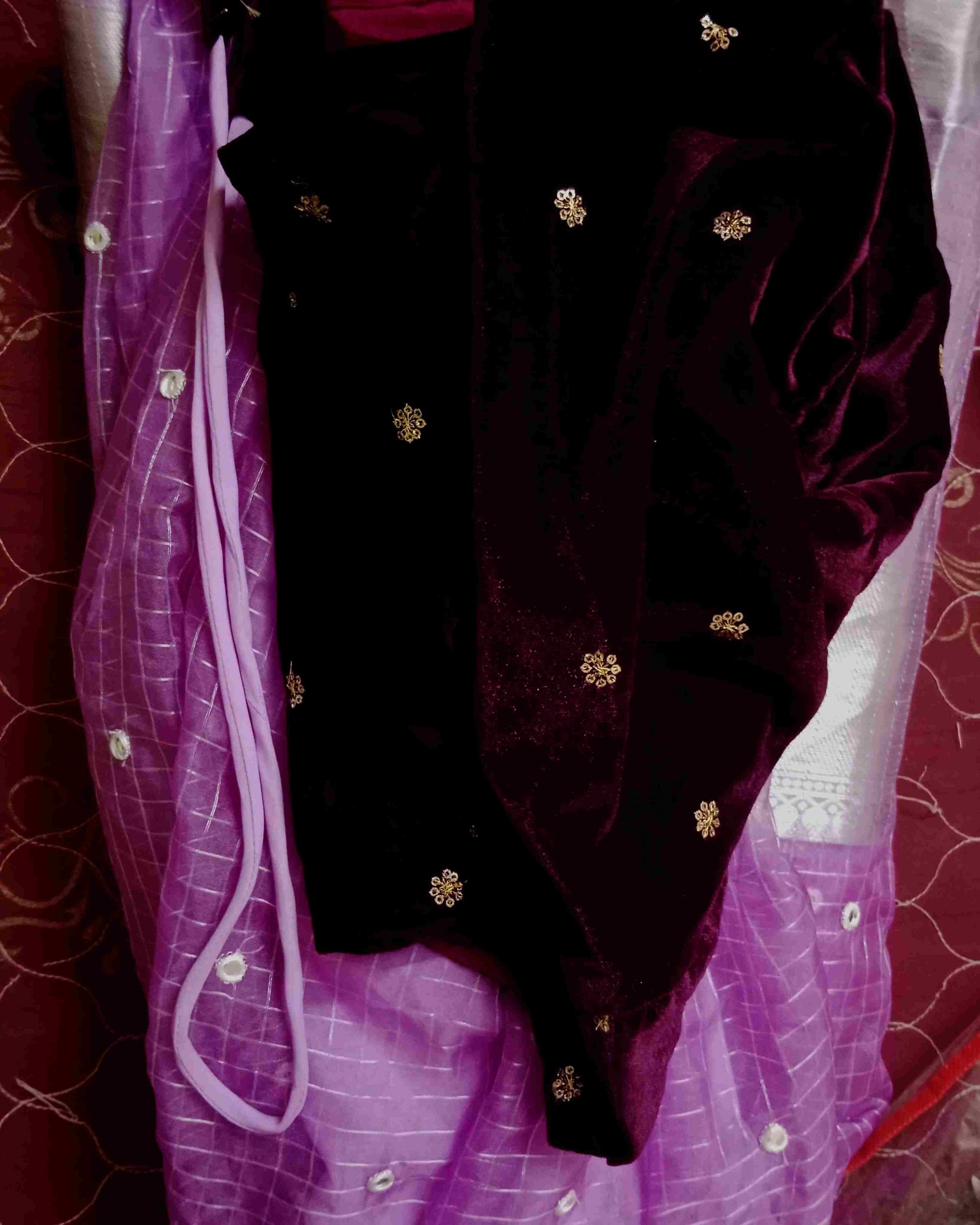 A Velvet outfit photo review