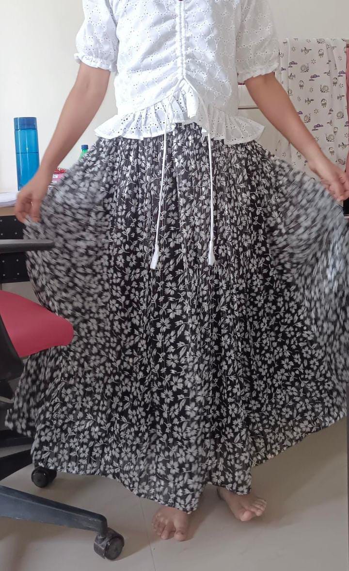 A Hakoba top + skirt photo review